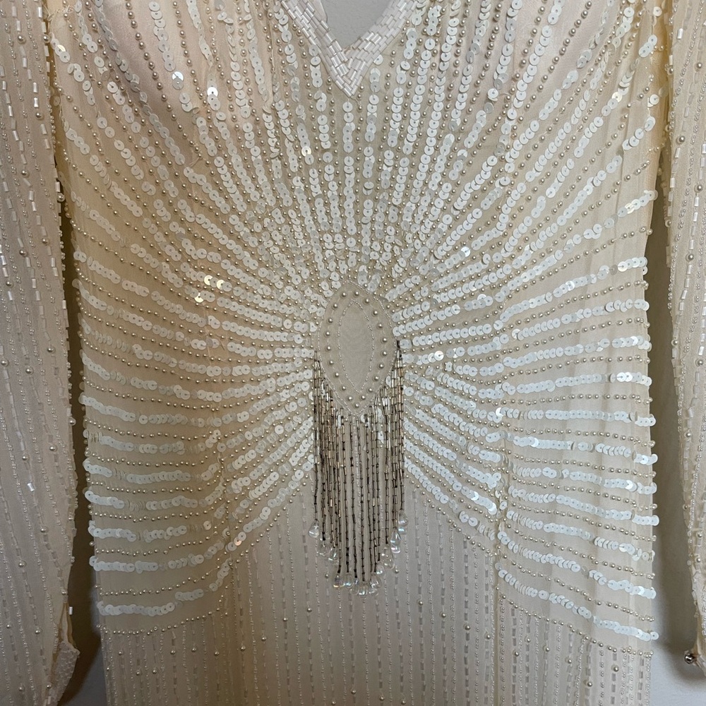 STUNNING Vintage 80s/90s Hand Beaded Wedding Dress - Picture 4 of 11